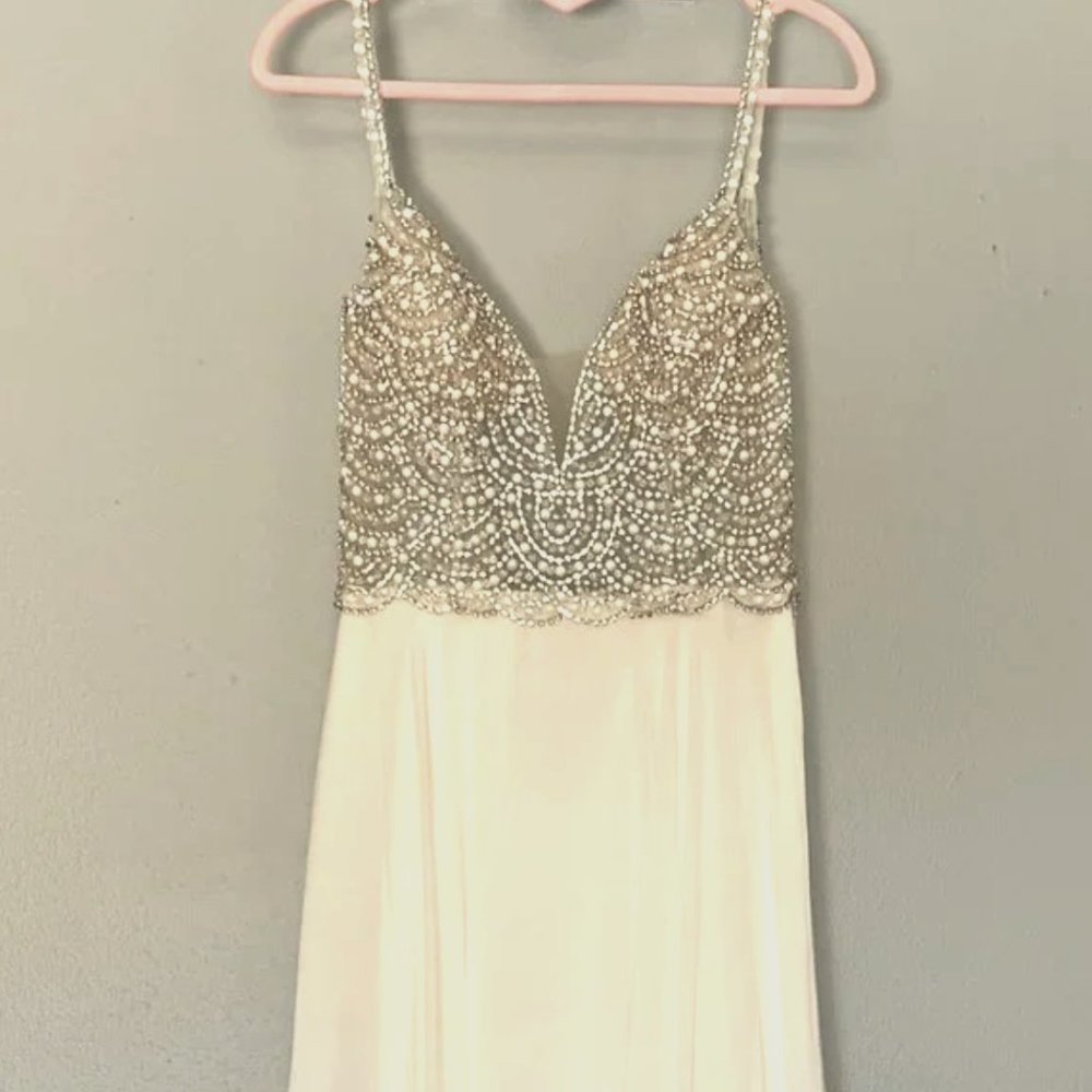 Lulu's True Love Sz 6 White beaded Rhinestone Maxi Dress